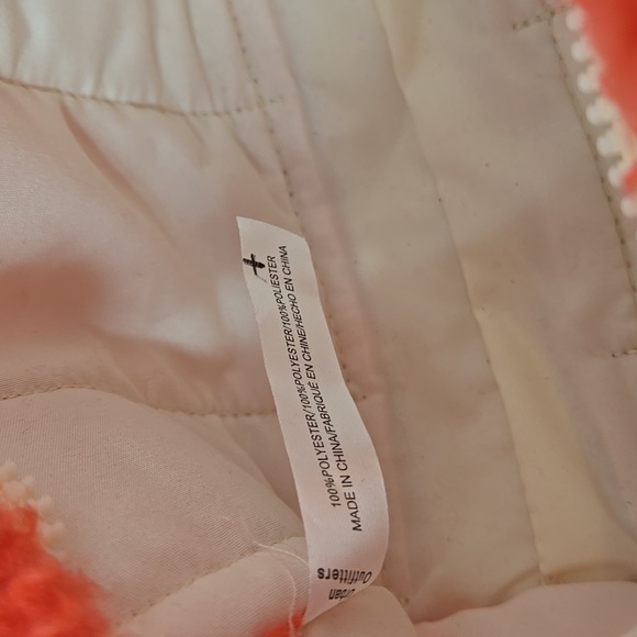 Urban Outfitters Red Textured Bag - Picture 7 of 8